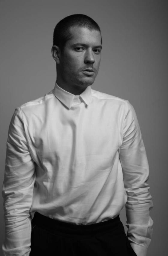 Buttonless Shirt