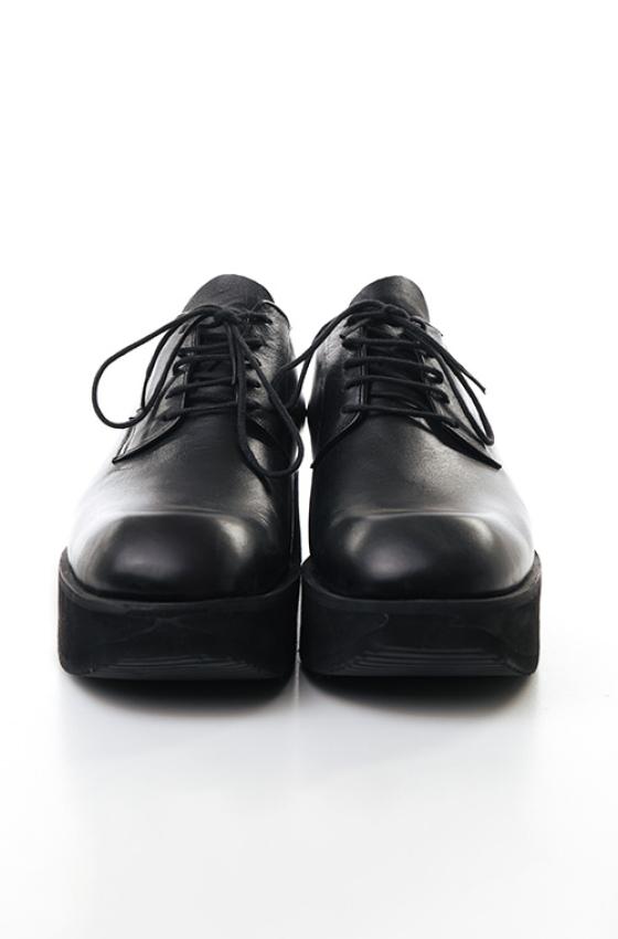 THE PLATFORM BLACK